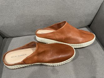 Kelsi Dagger Slides - Camel Color