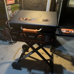 Parrilla de Propano para Omnívoros de 2 Quemadores y 22" con Patas Plegables Flexibles