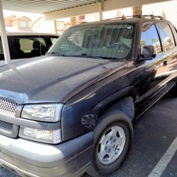 Chevy Avalanche 06