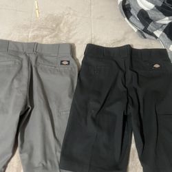 2 Dickies Shorts 