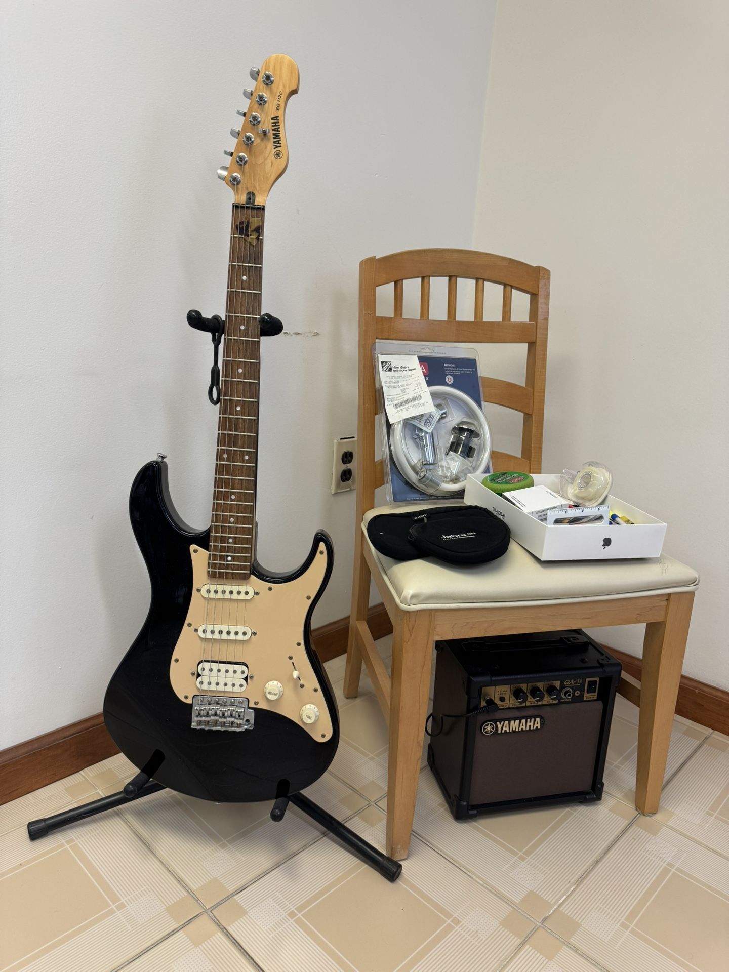 Yamaha Electric Guitar And Amp