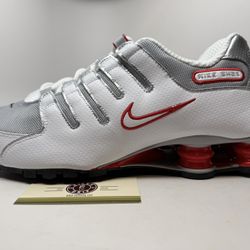 Size 10.5 - 12 Nike Shox NZ Men’s New!