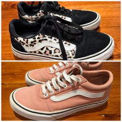 2 Pair Of Girl’s Vans Size 7
