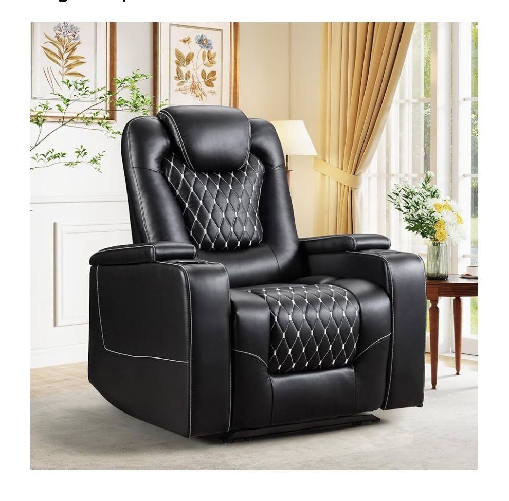 BRAND NEW RECLINER