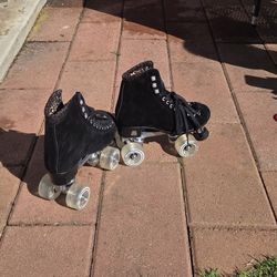 Kids Moxi Roller Skates