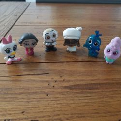 6 Disney Doorables 
