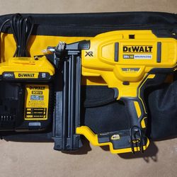 DEWALT

20-Volt Max Lithium-Ion 18-Gauge Cordless Brad Nailer Kit

