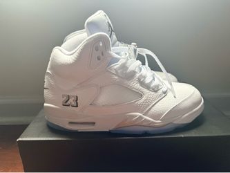 jordan white metallic 5s