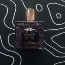 Versace Eros Flame Way De Parfum