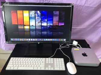 Apple Mac Mini 2011 i5//8GB//500GB HDD with 24” Display and Apple keyboard and mouse!!!!