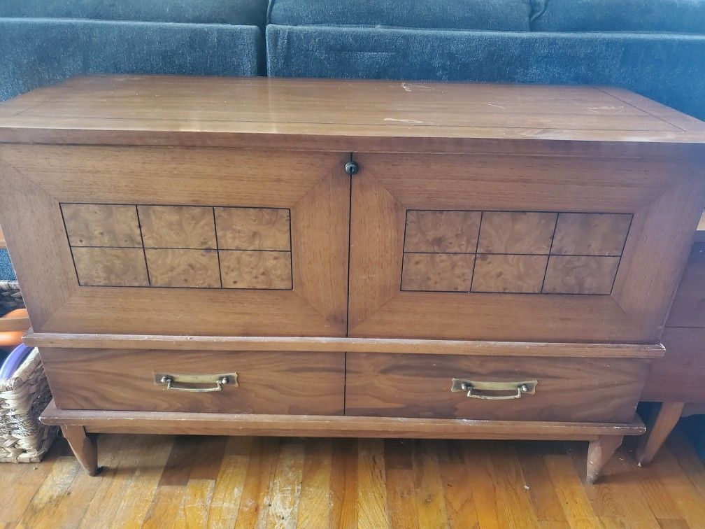 Lane Cedar Chest