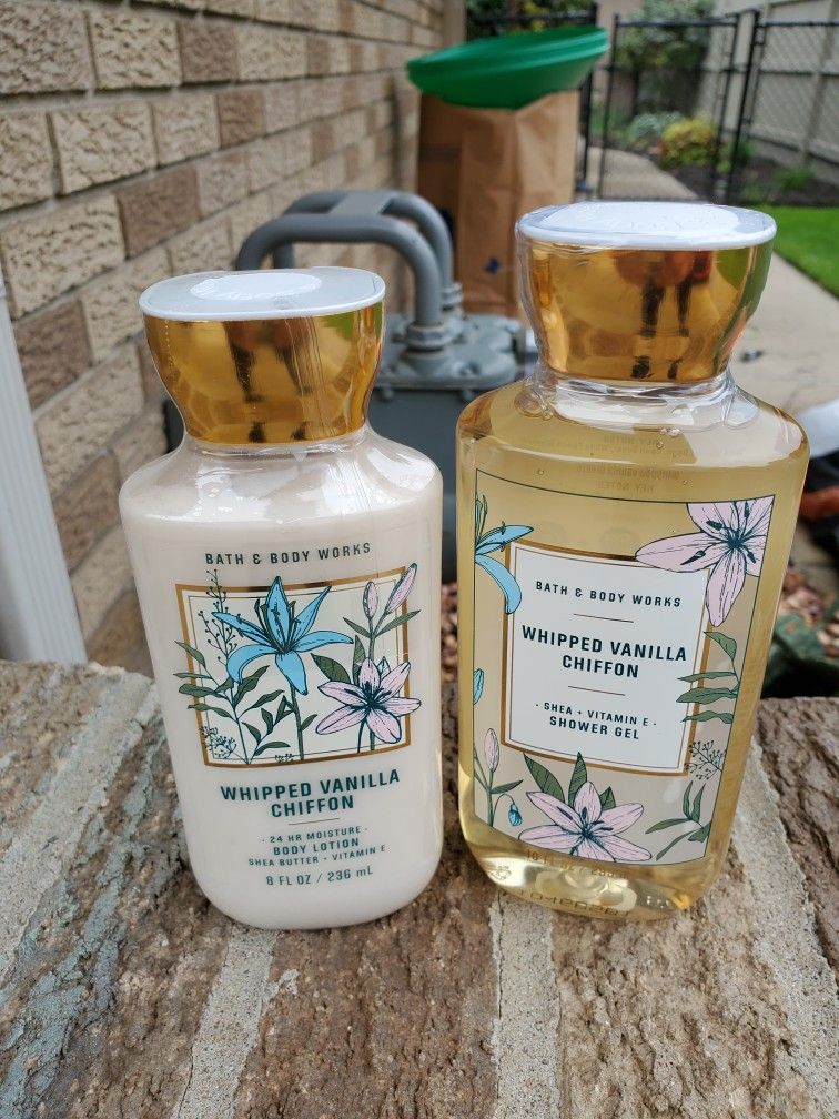 B & B Lotion And Shower Gel Set