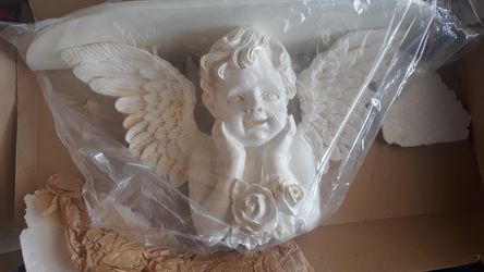 Angel shelf