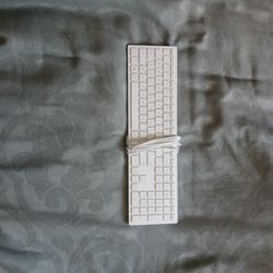White HP Wired USB keyboard 