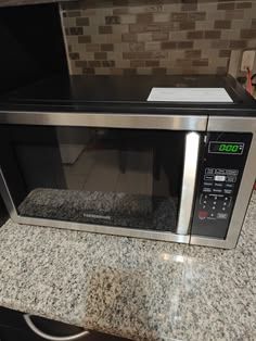 Stainless Steel Countertop Microwave Oven – Used, Works Great