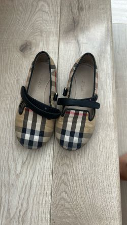 Burberry Girls Shoes Sizes 24