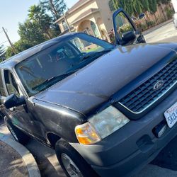 2003 Ford Explorer