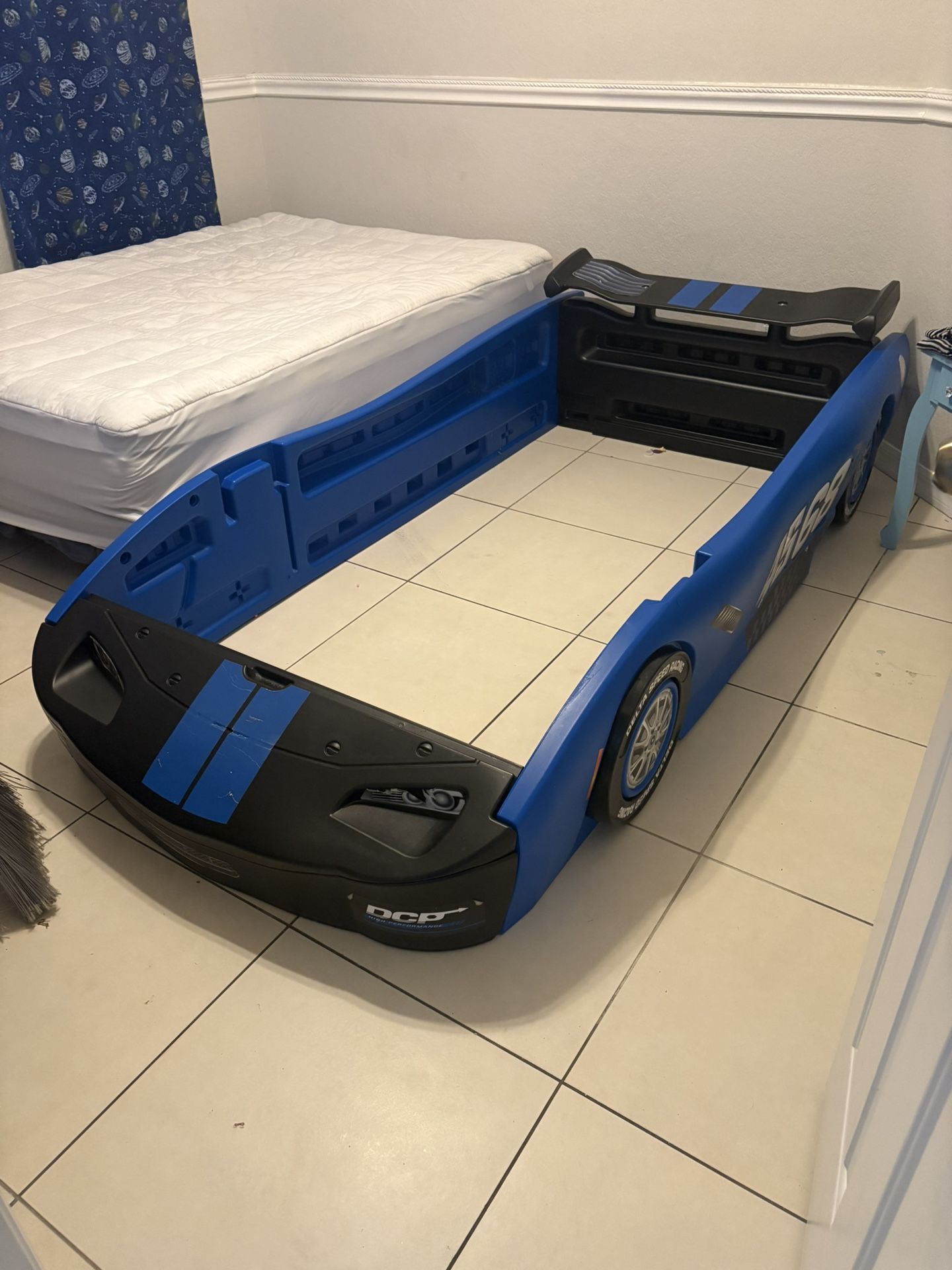Race Car Kid Twin Bed