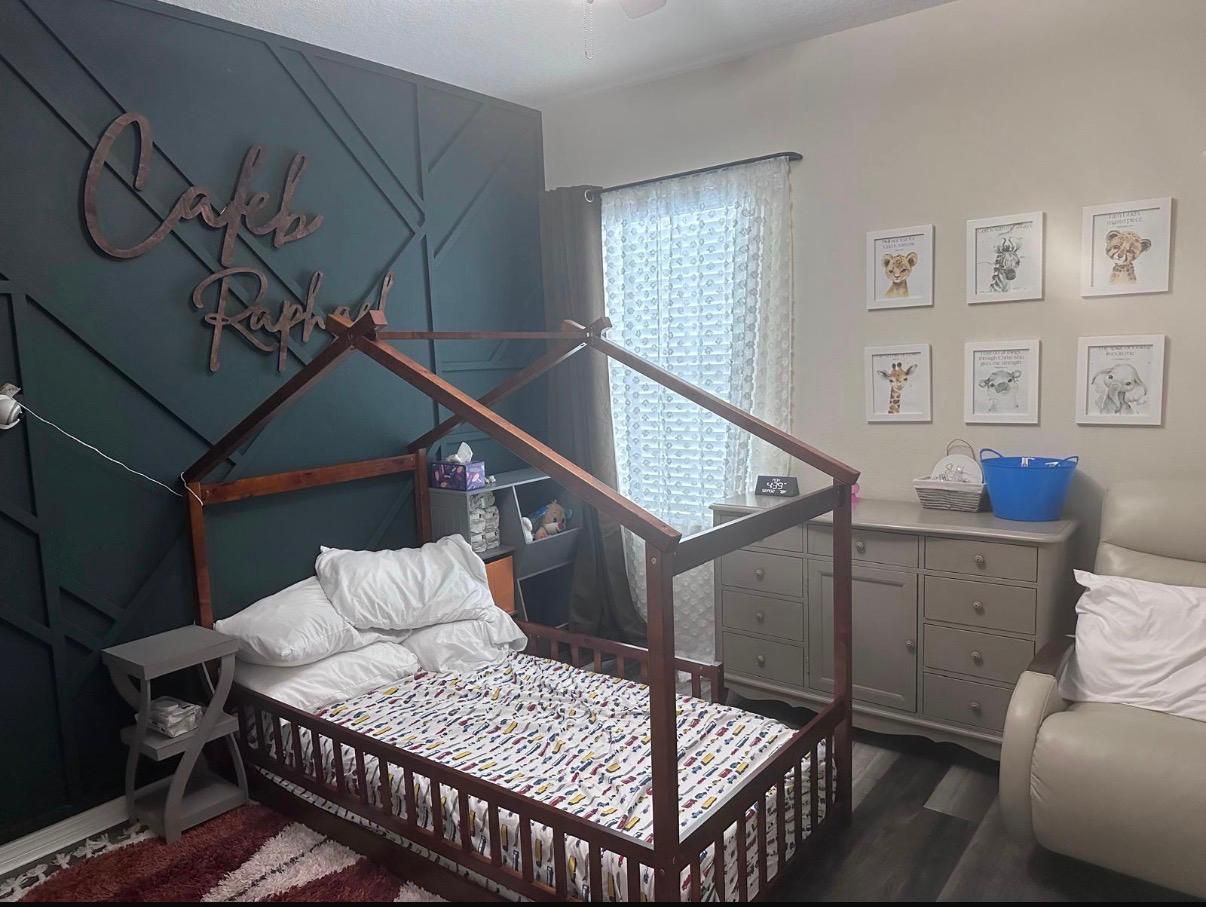 Child Montessori twin bed and mattress