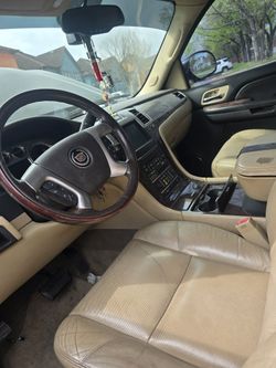 2011 Cadillac Escalade