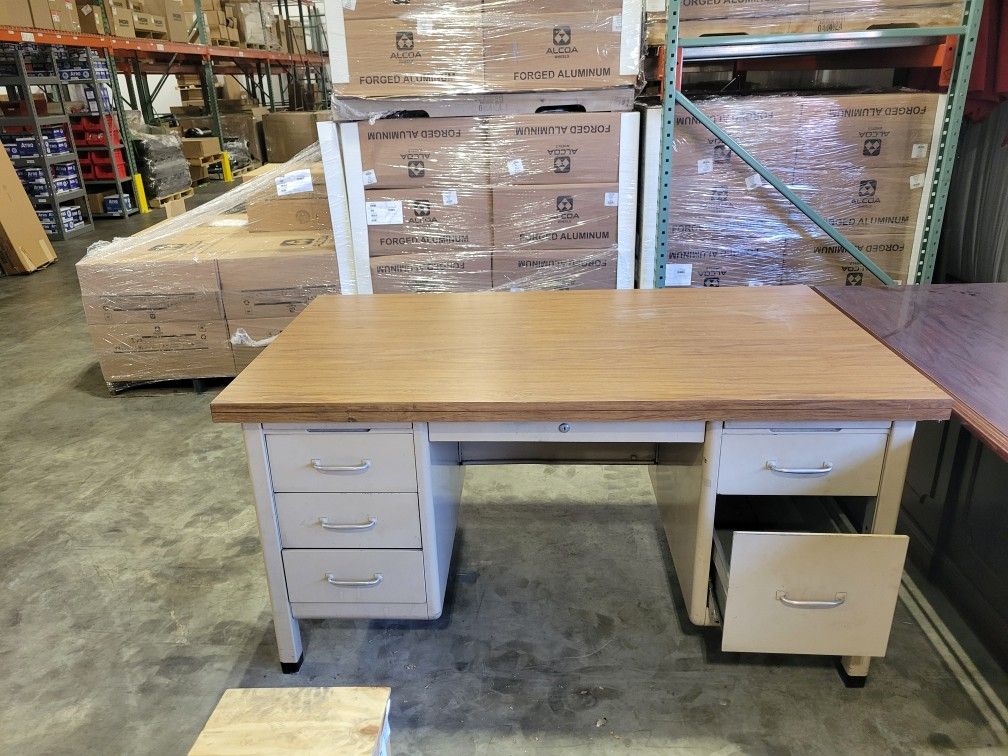 Office Desk