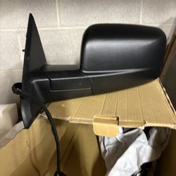 Pair Dodge OEM Ram 2500 Power/Heated Mirrord