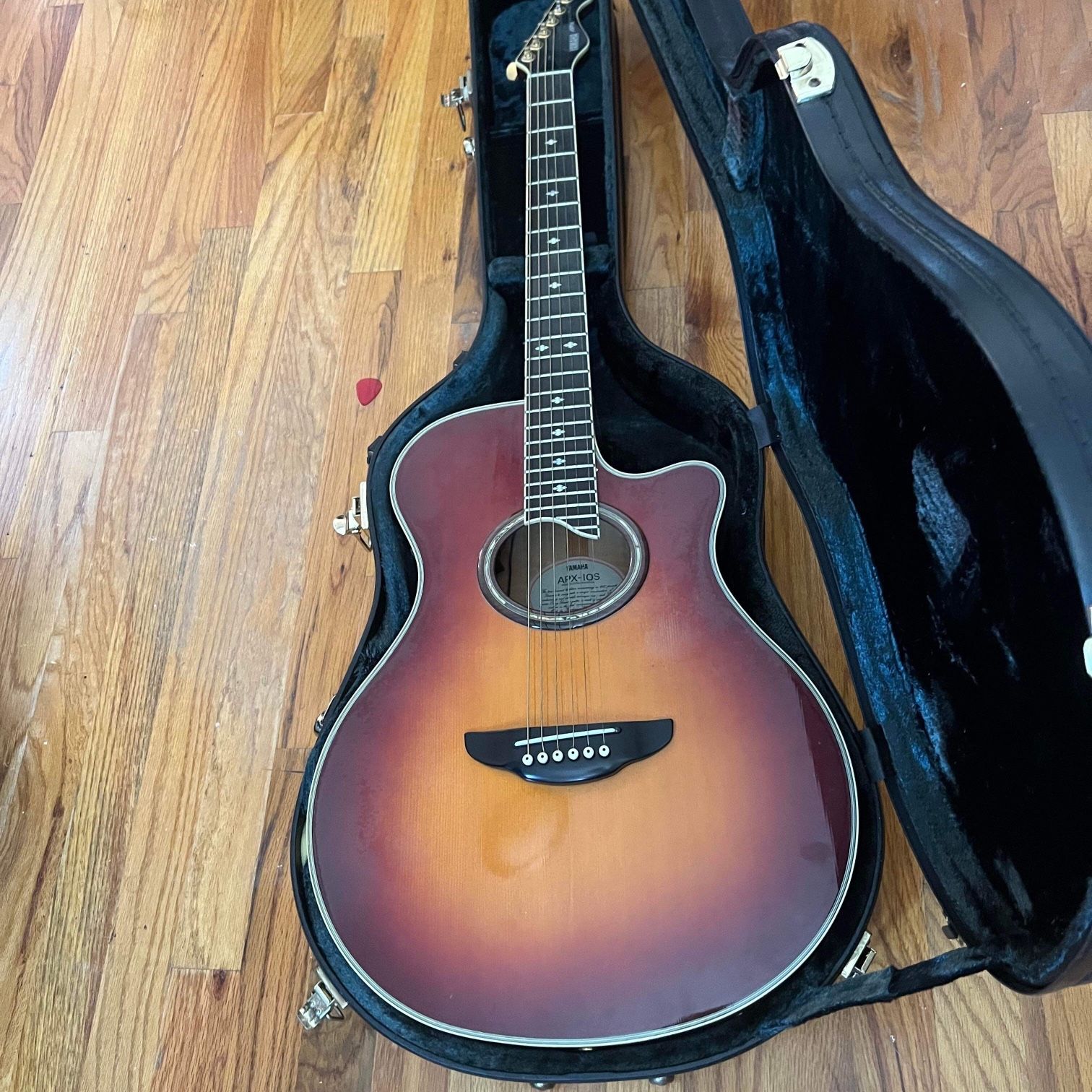 Yamaha Apx 10 S for Sale in New York, NY - OfferUp