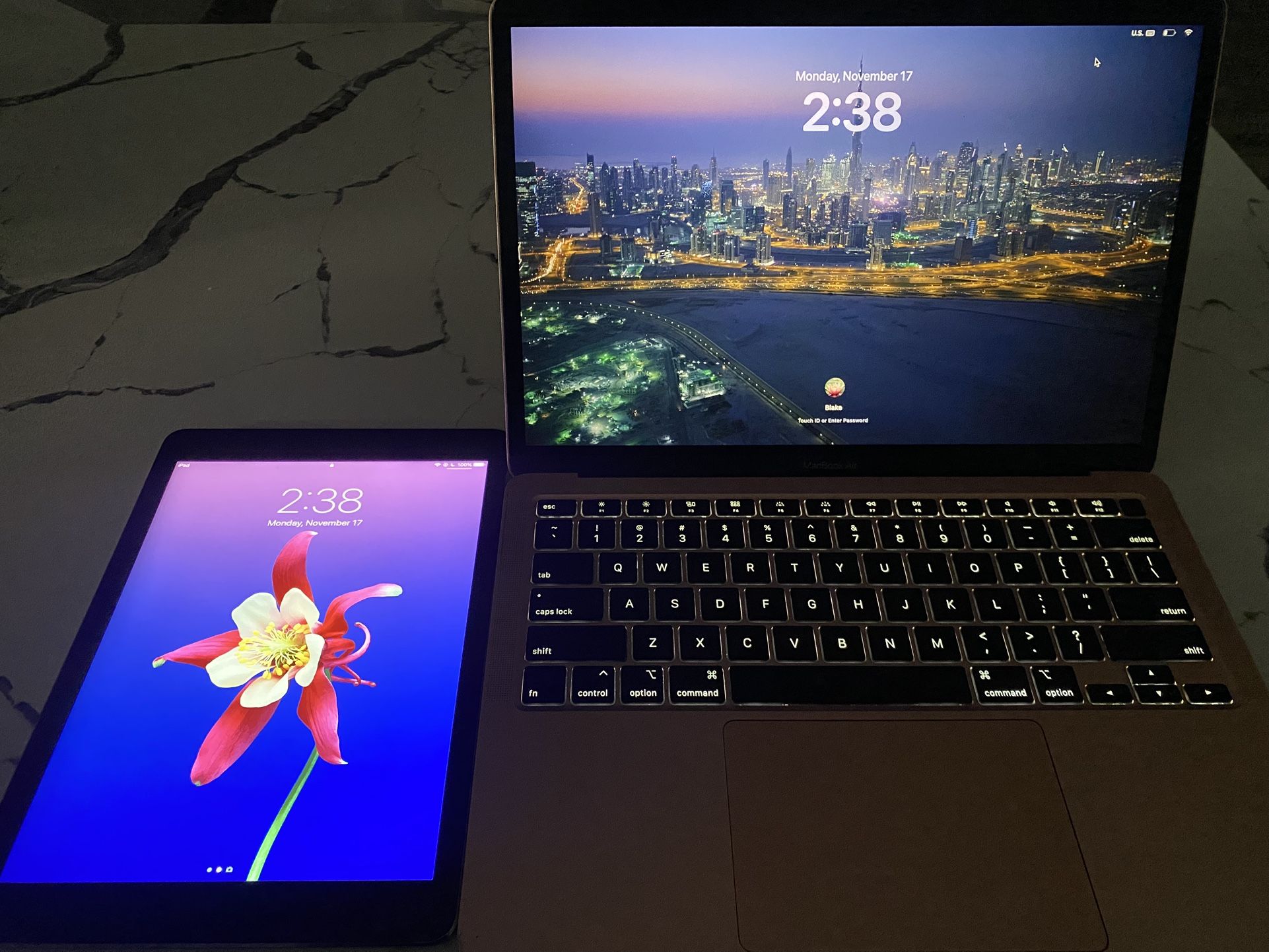 MacBook Air 2020 and iPad Air