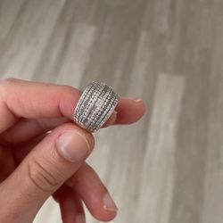 10k ring with diamonds