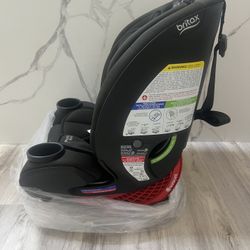 New.  Manufatured 01/2025 Expires 01/2035  Britax One4Life ClickTight All-in-One Car Seat, Eclipse Black  10 YEARS OF USE: The Britax One4Life convert