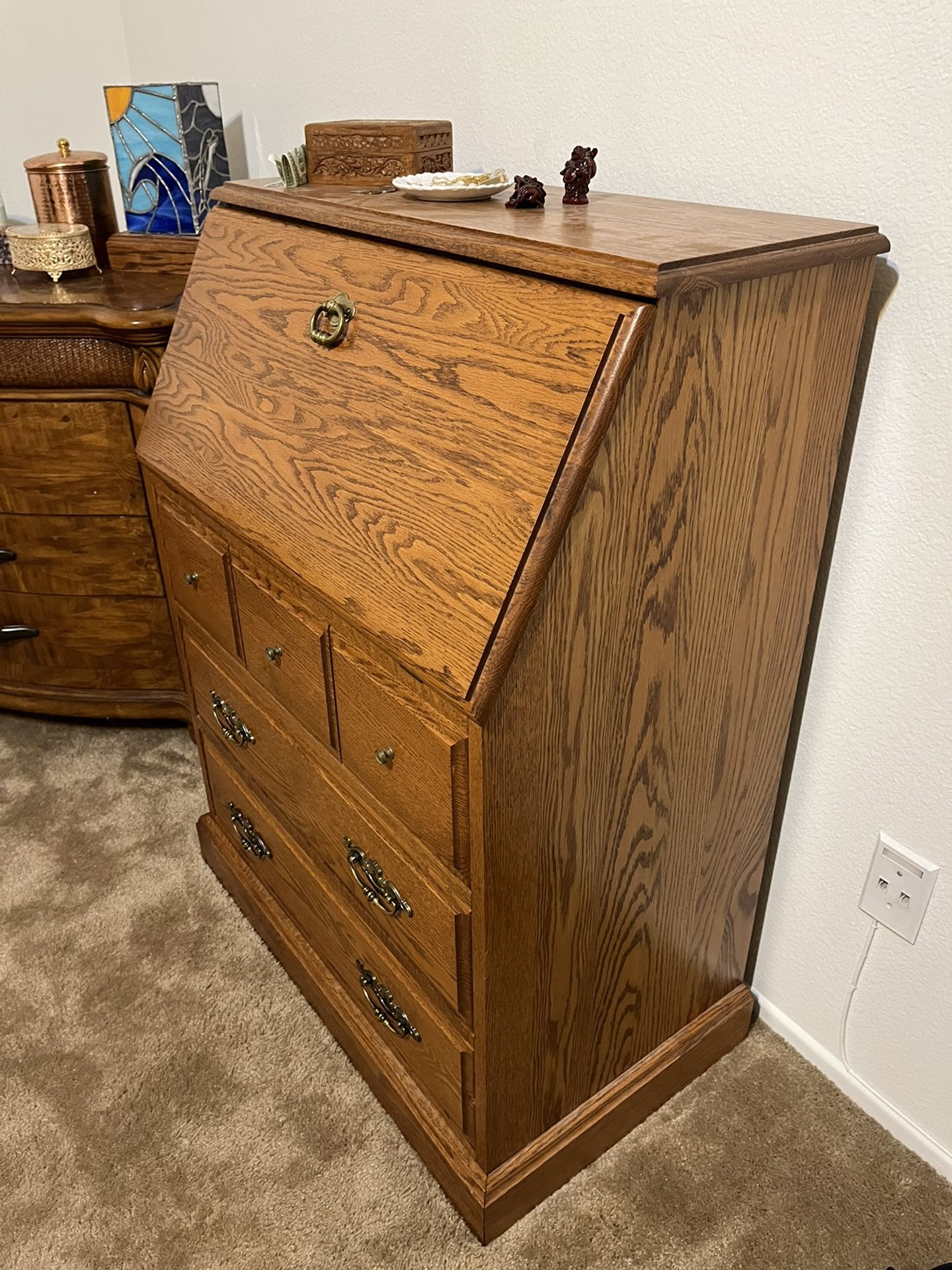 Cute Secretary Desk