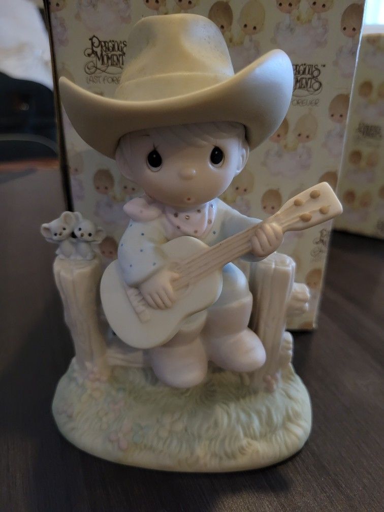Vintage 1987 Precious Moments "Hallelujah Country"