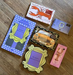 FRIENDS Eyeshadow palettes