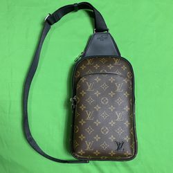 Louis Vuitton Sling Bag for Sale in Kansas City, MO - OfferUp