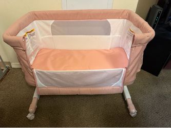 Travel/ bedside Bassinet