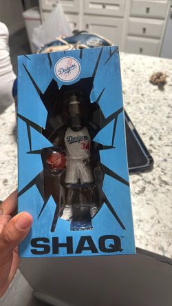 Shaq bobble head