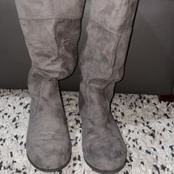 Grey Boots Size 7