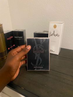 Black Opium Yves saint Laurent