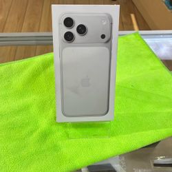 Sealed iPhone 17 Pro max 256gb Unlocked Any Carrier /liberado De Compania 