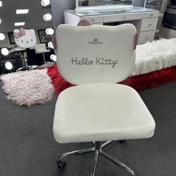 Hello Kitty Swivel Chair