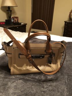 COUCH PURSE