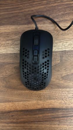 Pro gaming wired mouse in perfect condition color black