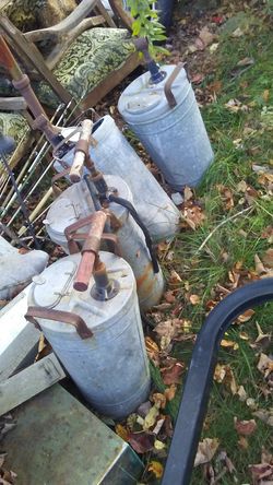 Old collectible pumps 25 takes all 4