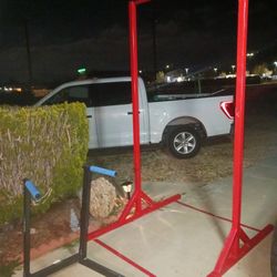 Pull Up Bar And Dip Bar