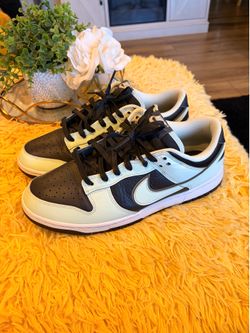 DUNKS (SIZE 10.5)