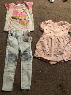 Mucha más ropa de niña de 18 m a talla 2