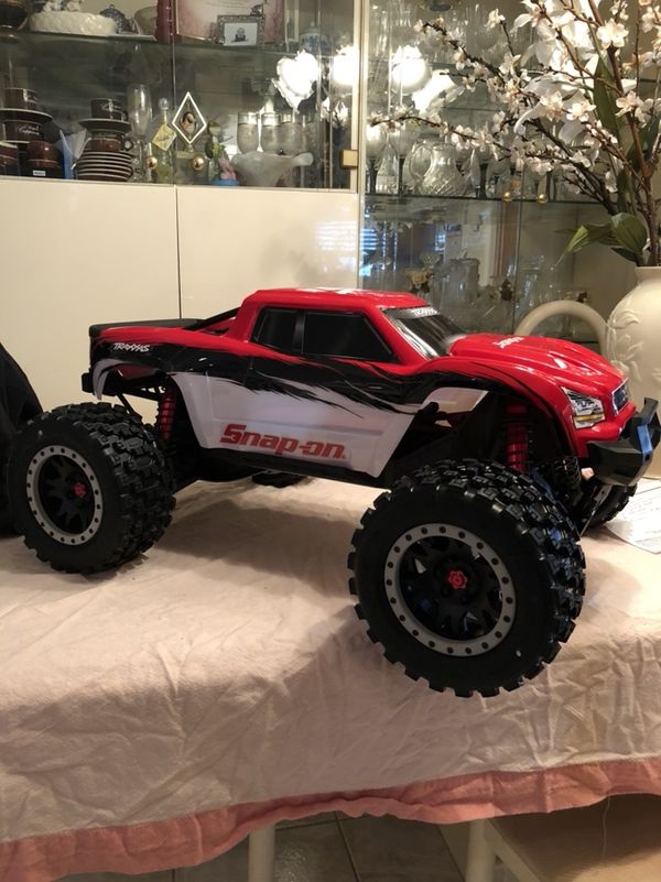 Traxxas xmaxx snapon edition Body new never ran BODY ONLY for Sale in