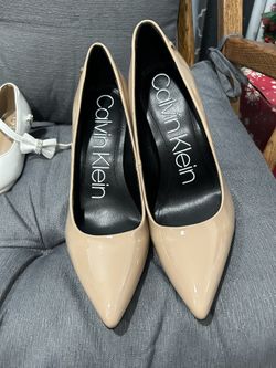 Woman’s Calvin Klein shoes Size 8