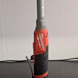 MILWAUKEE TOOLS AIR RATCHET 