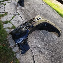 🛠️ OEM Driver Side Fender – Cadillac Escalade 2008–2014